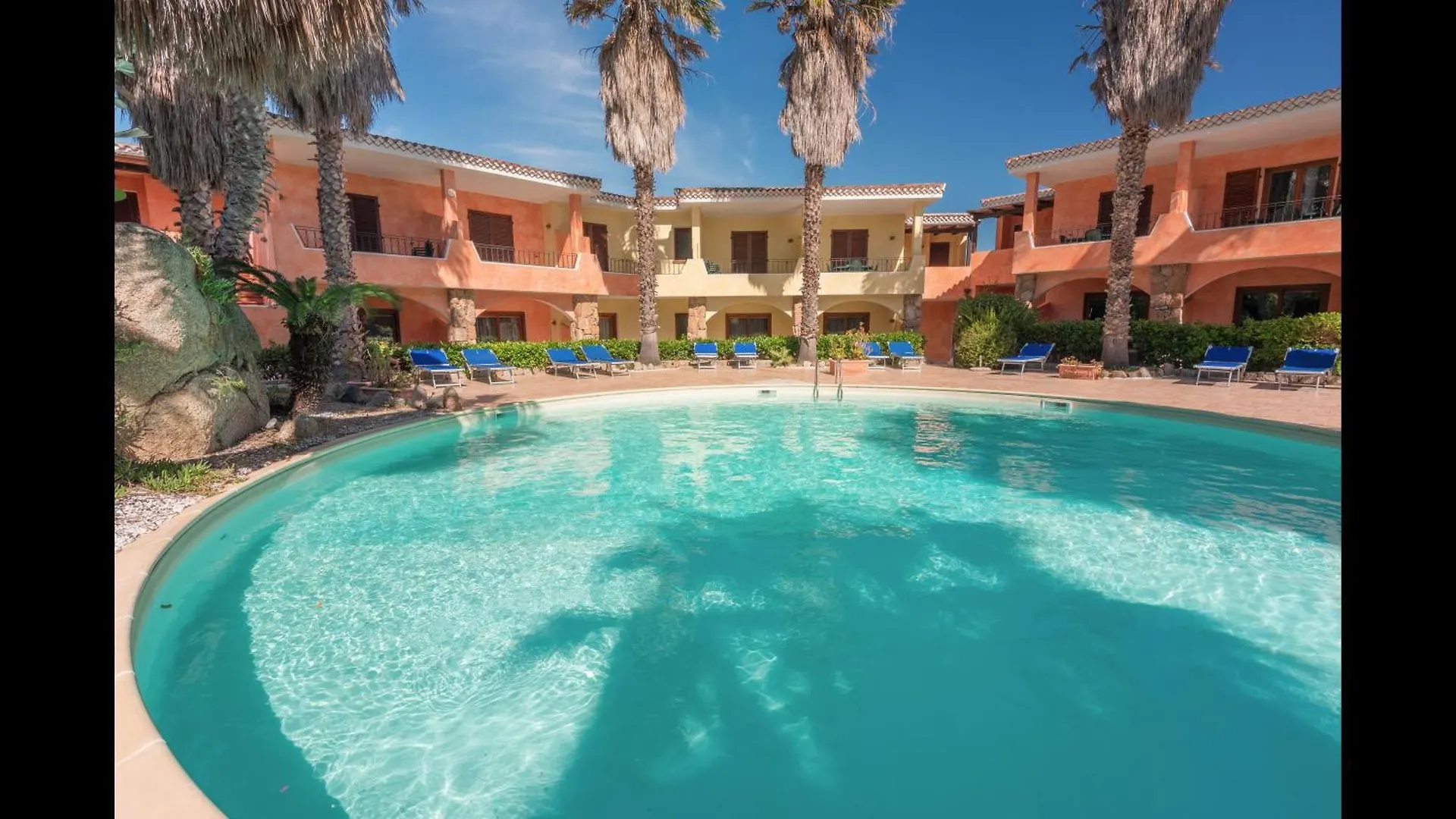 Tranquil Palau Green Village 1 Bedroom Apartment B4P-Premier Sleeps 4 Persons